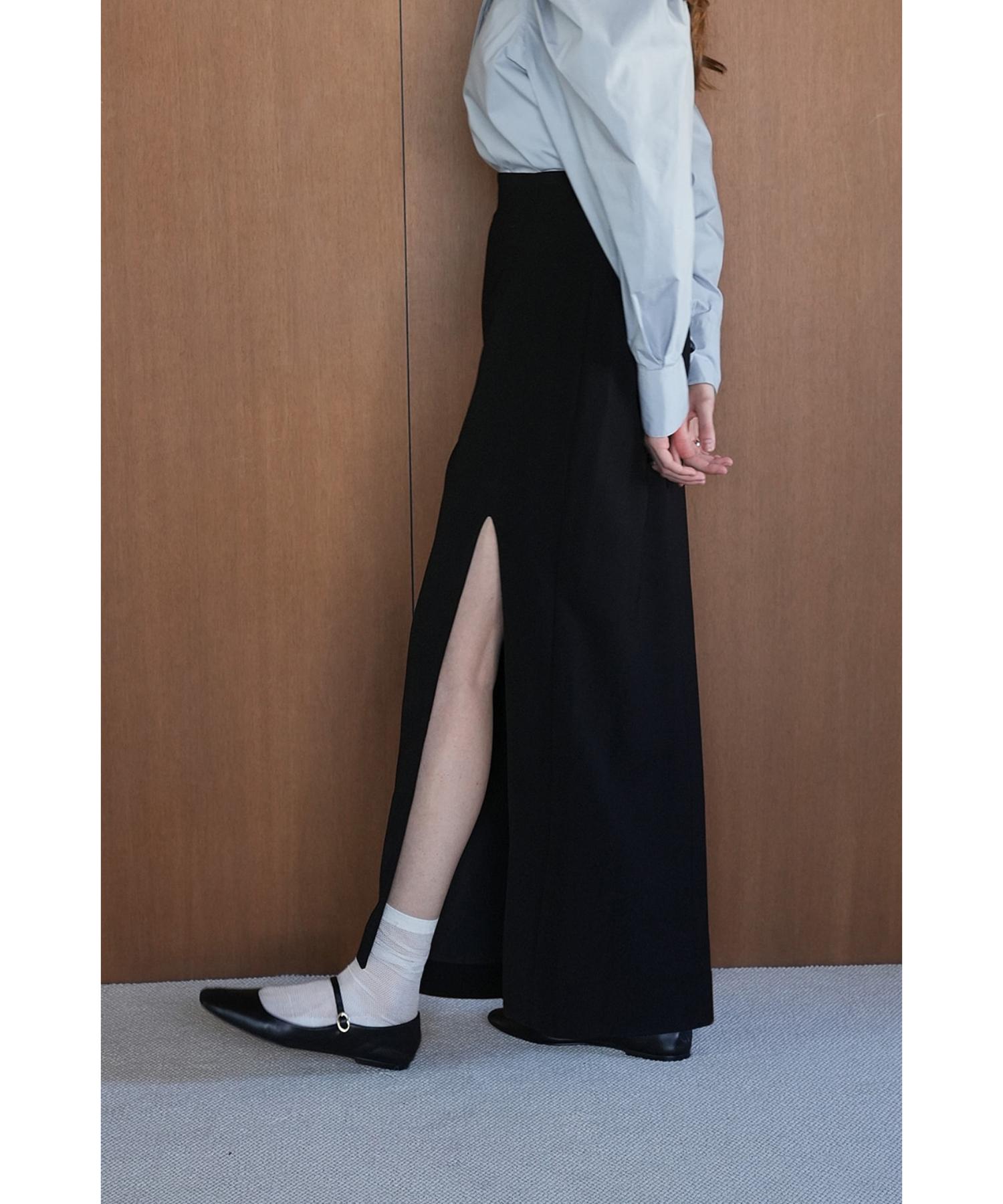 DEEP SLIT LONG SKIRT