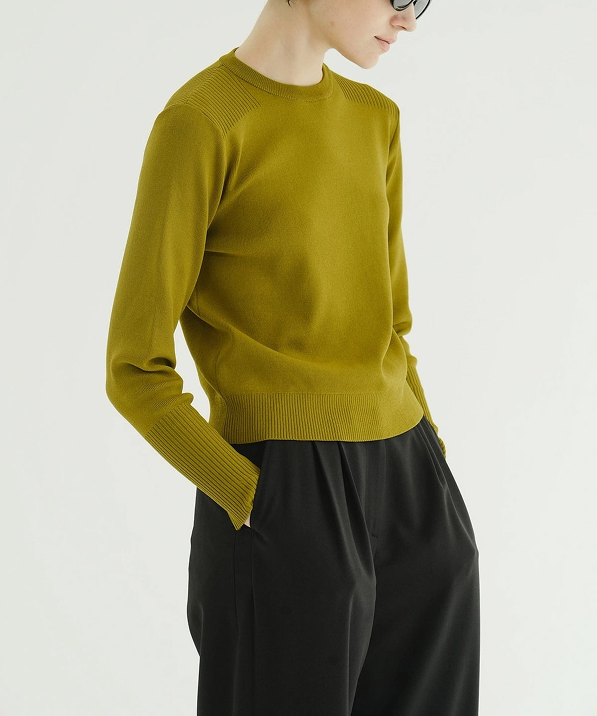 Basic Compact Knit Tops