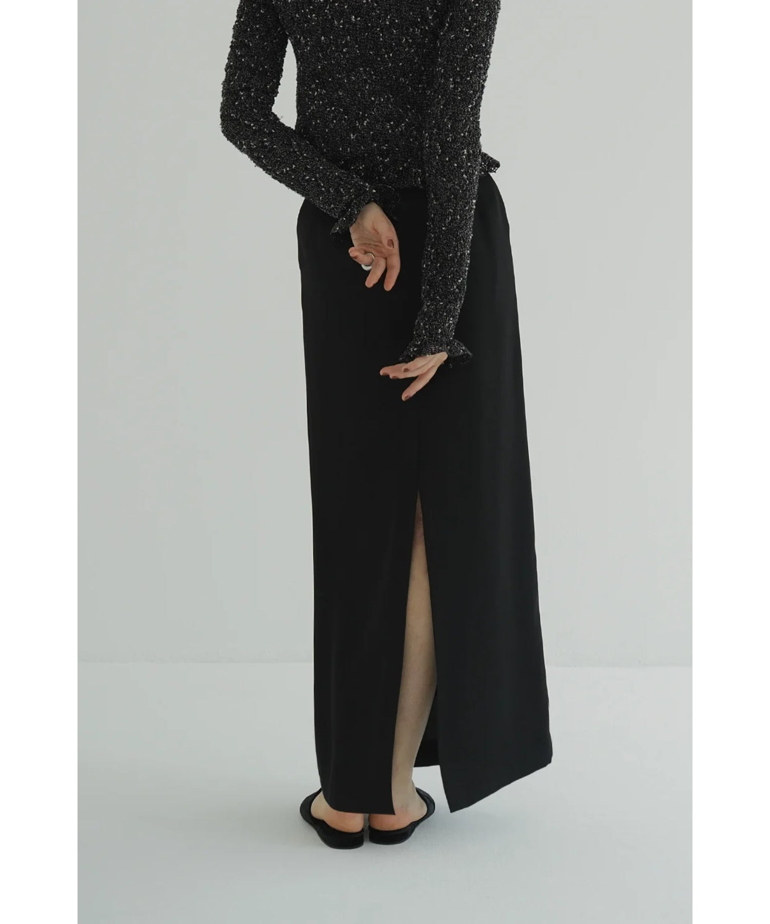 HIGH WAIST STRAIGHT SATIN SKIRT