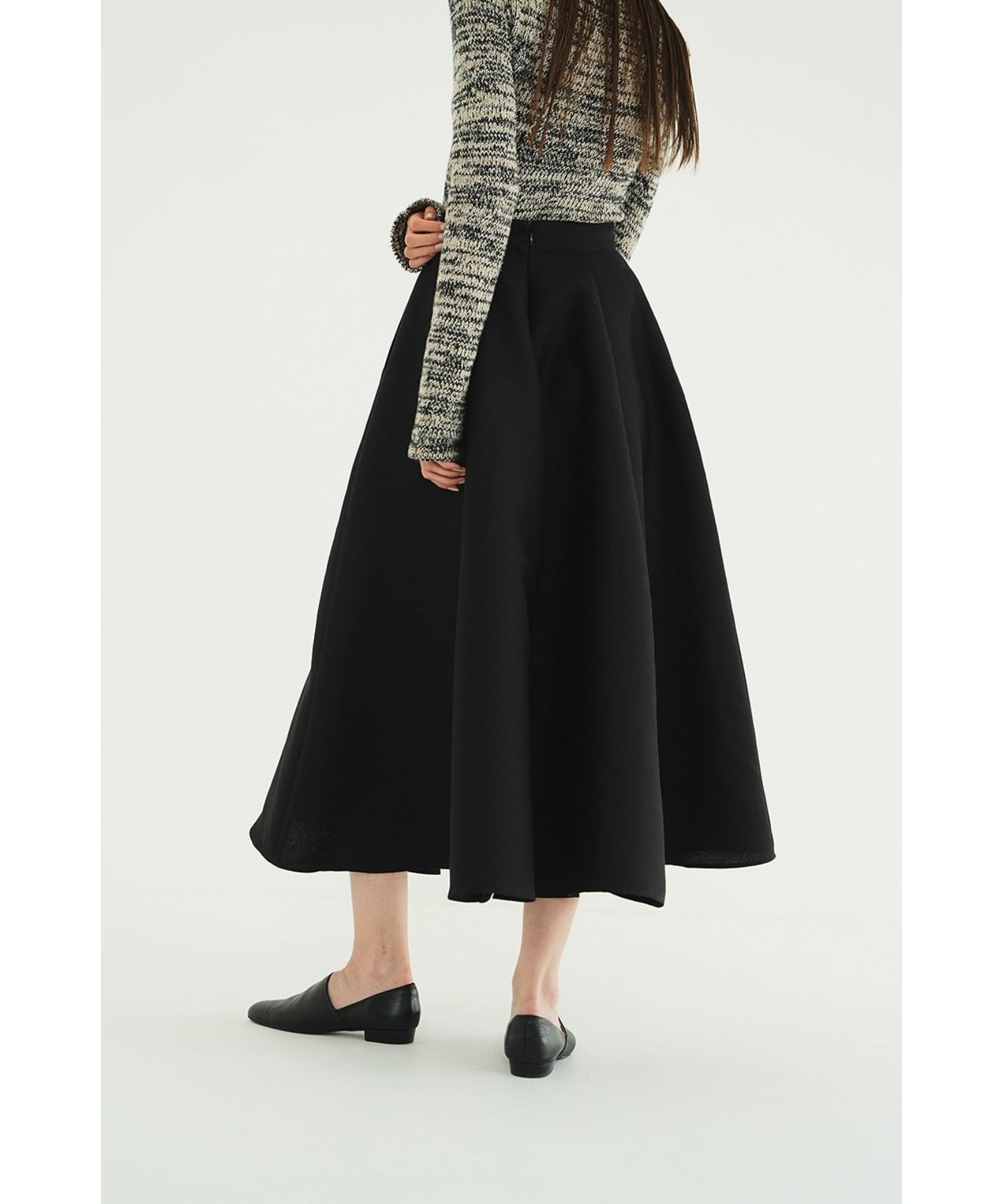 VOLUME FLARE SKIRT