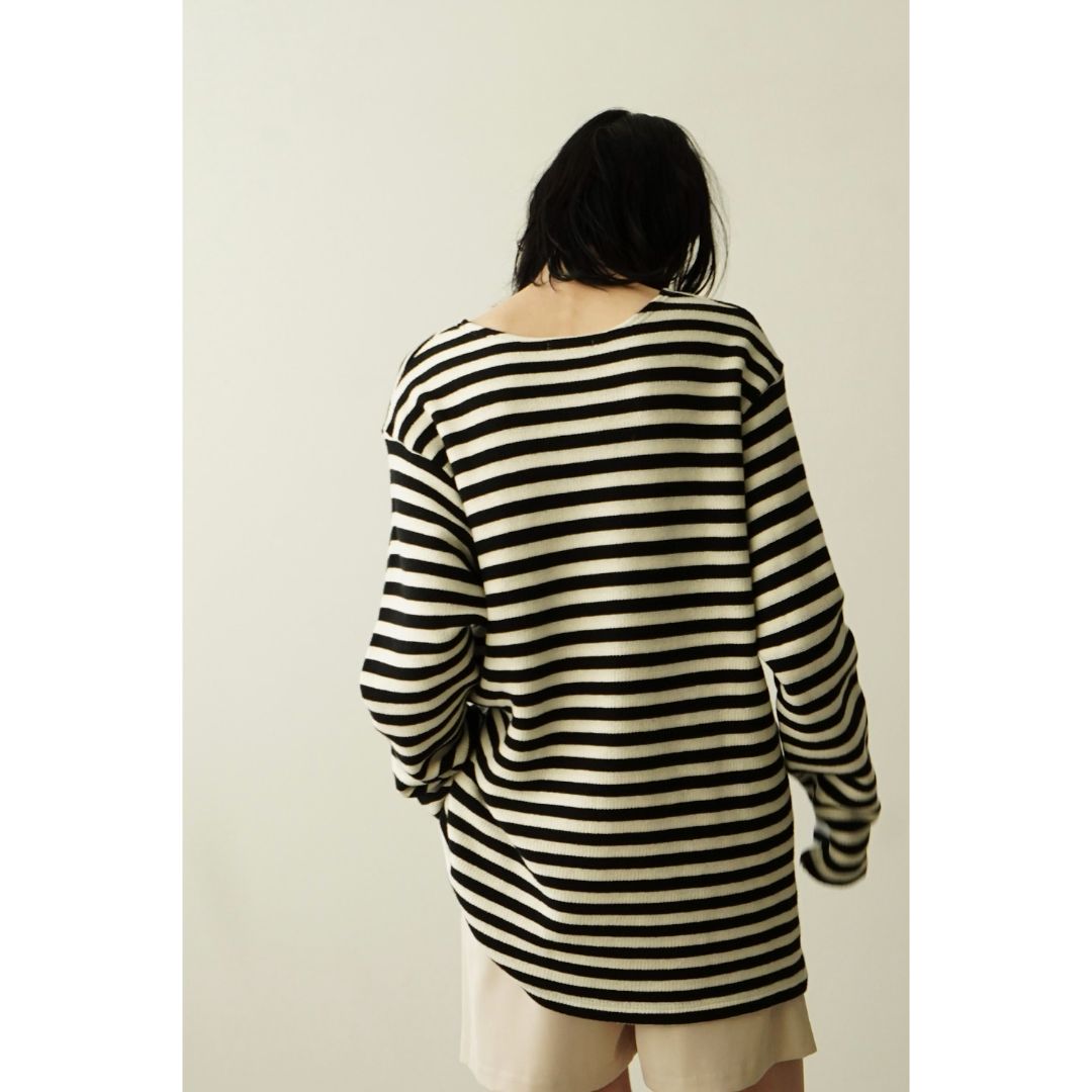 LOOSE VINTAGE LONG SLEEVE TOPS