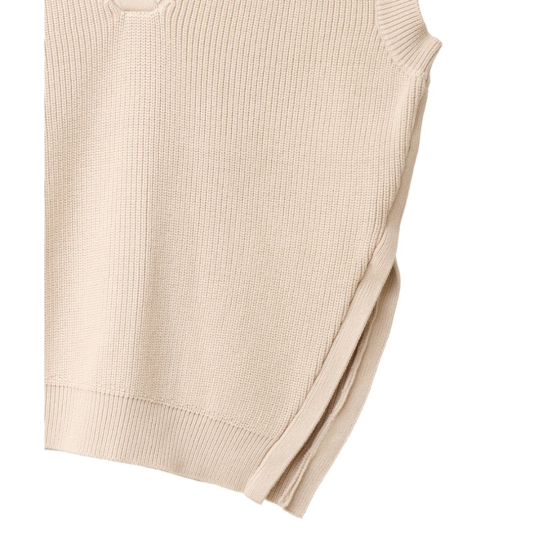 W Face Asymmetry Knit Vest