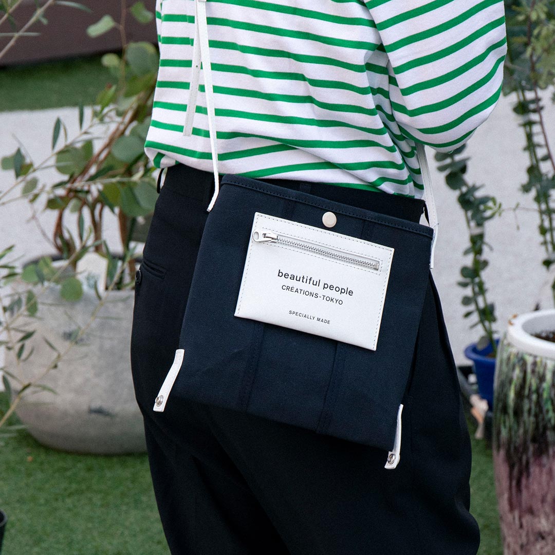 lining logo pocket mini shoulder bag