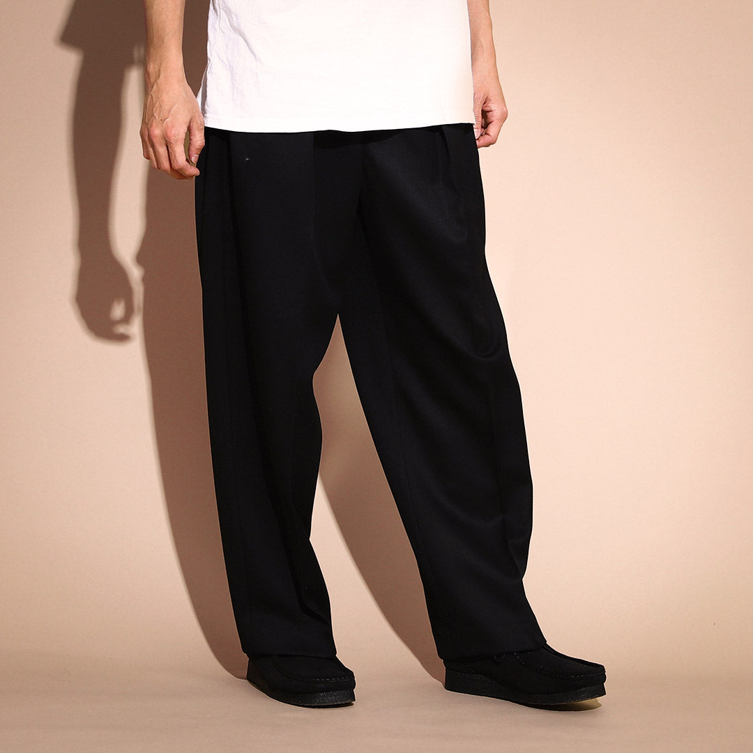 One-tuck Wide Pants
