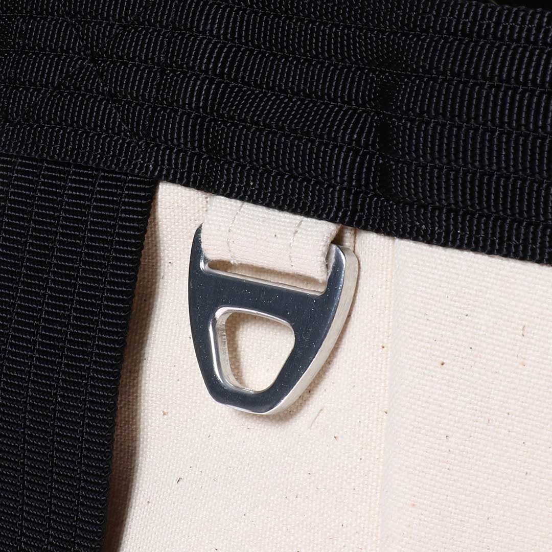 W.R CANVAS M.TOTE