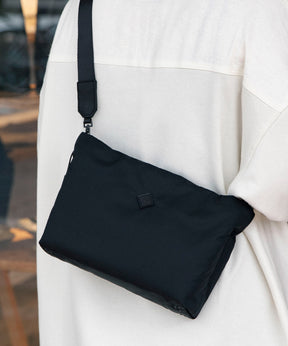 BASIC POUCH M (POLYESTER)+SHOULDER