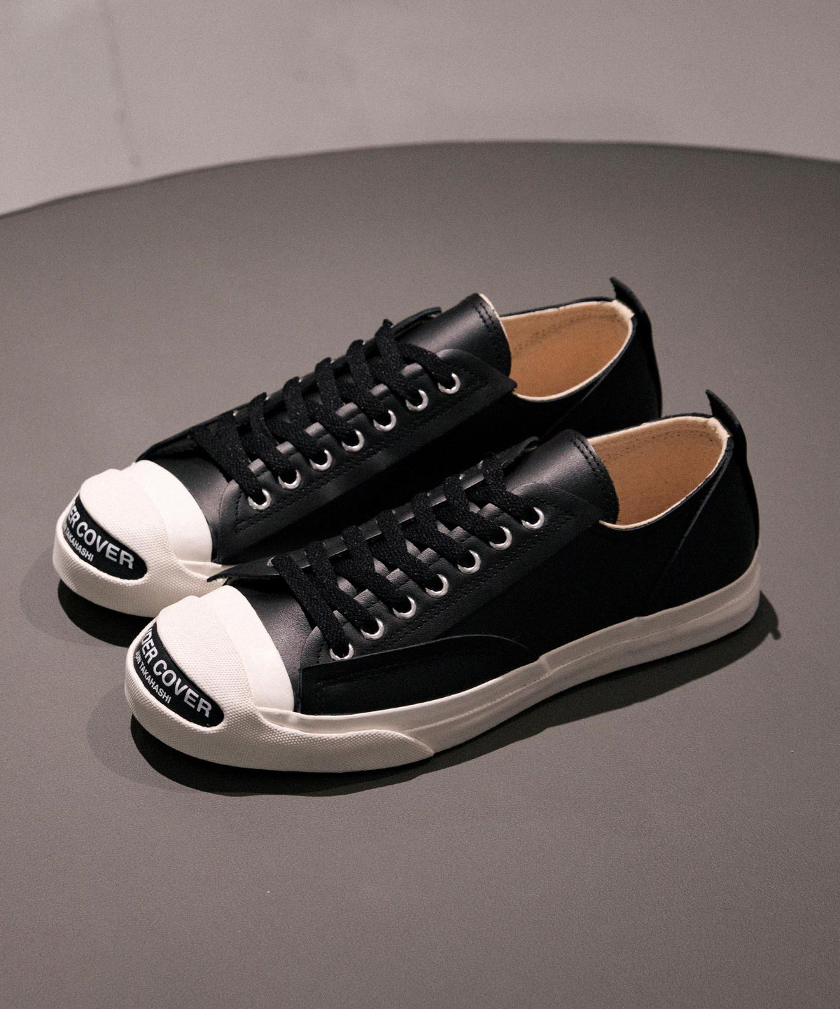 TOE LOGO LEATHER SNEAKERS