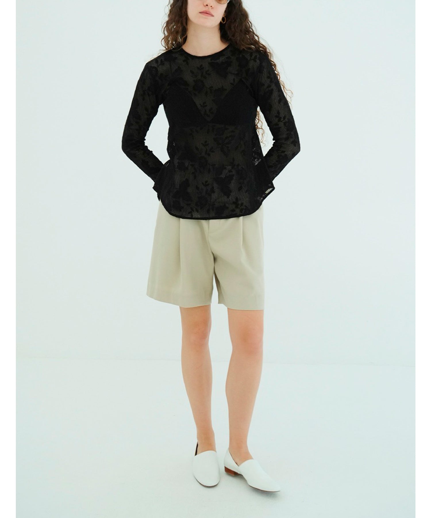 LOW WAIST HALF PANTS