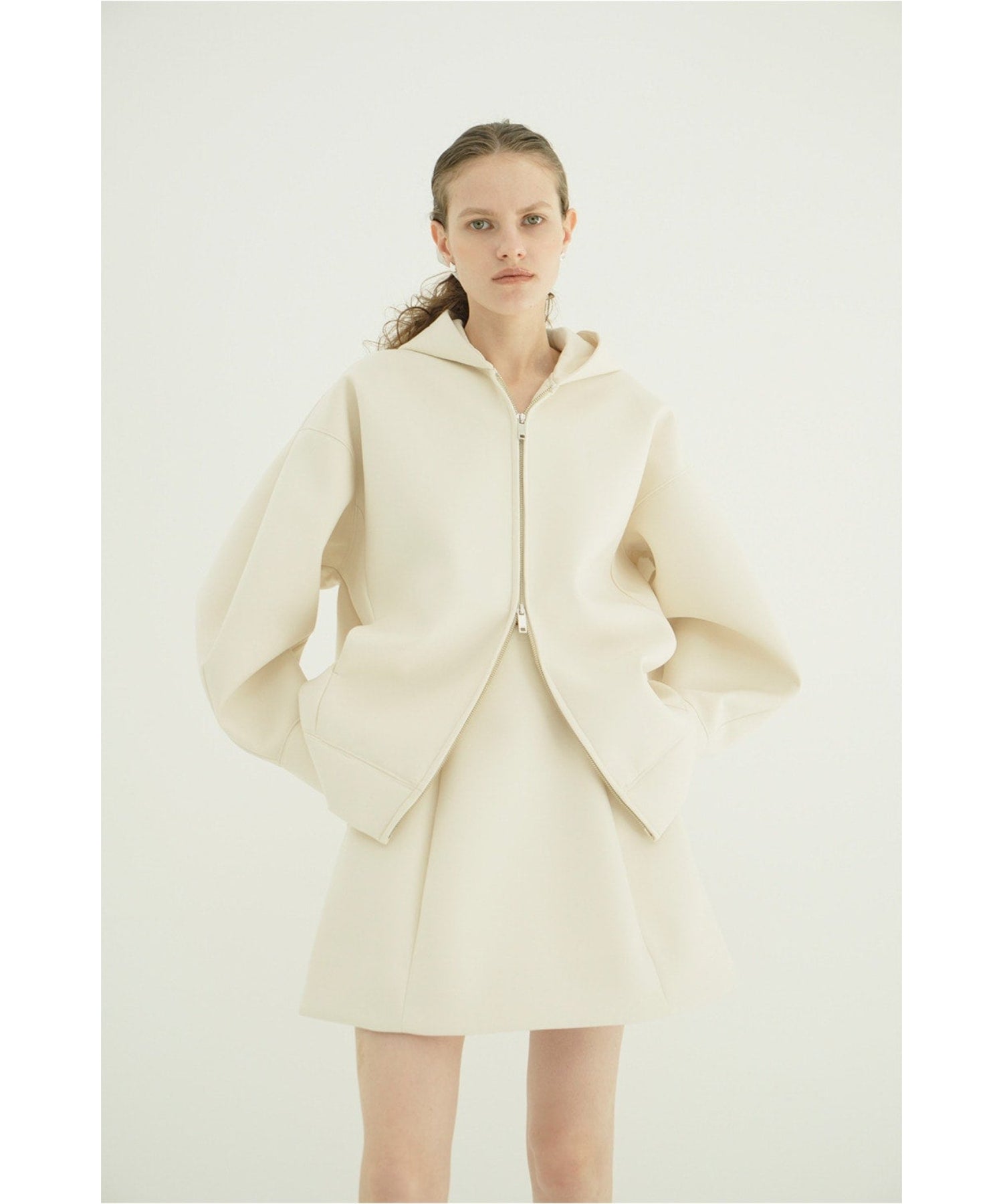 CONSTRUCTIVE BONDING HOODIE