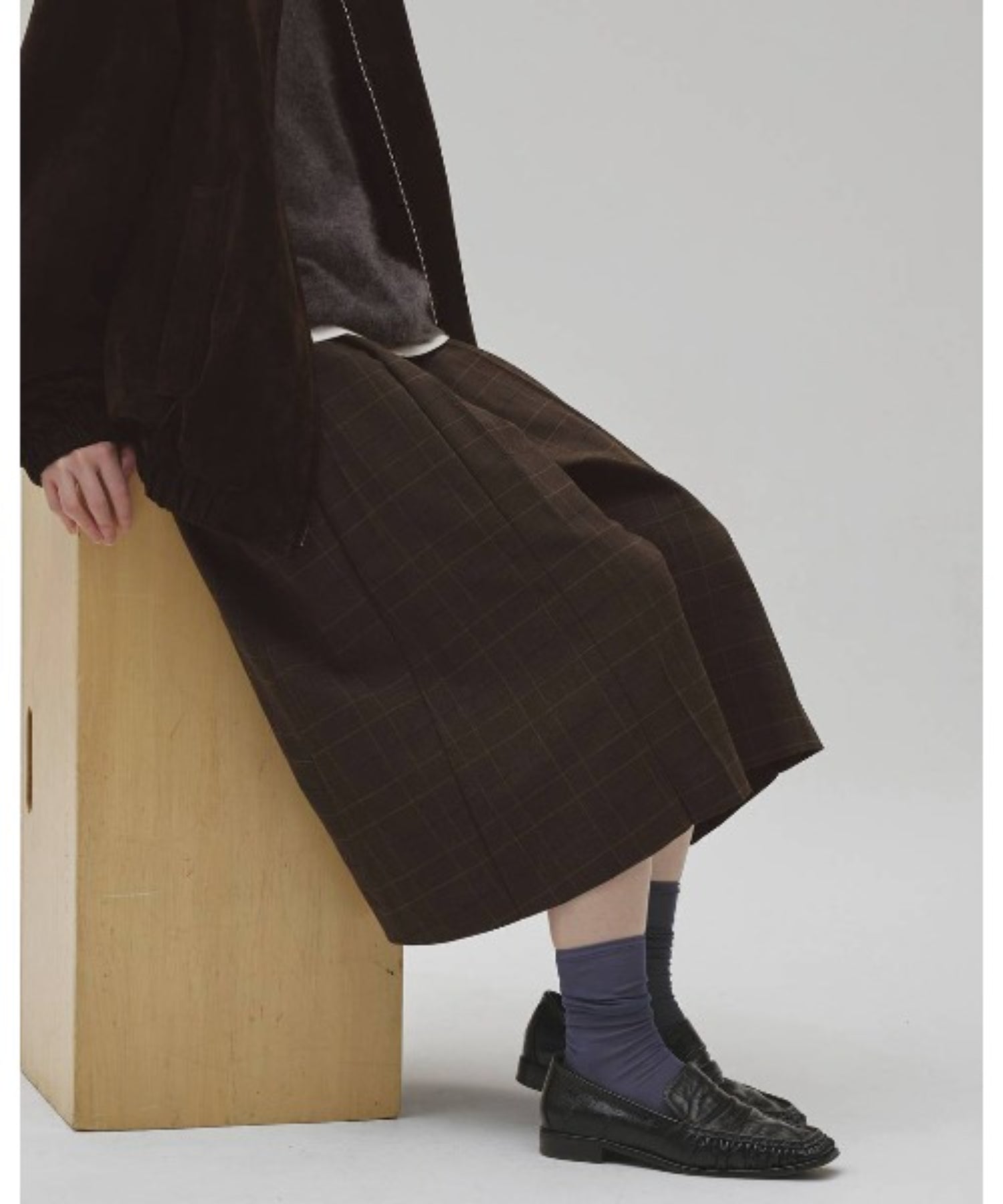 Pleats Bermuda Pants
