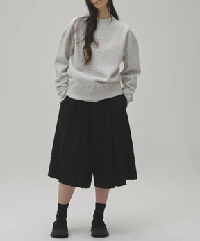 Pleats Bermuda Pants