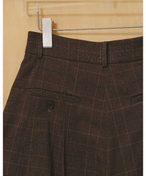 Pleats Bermuda Pants