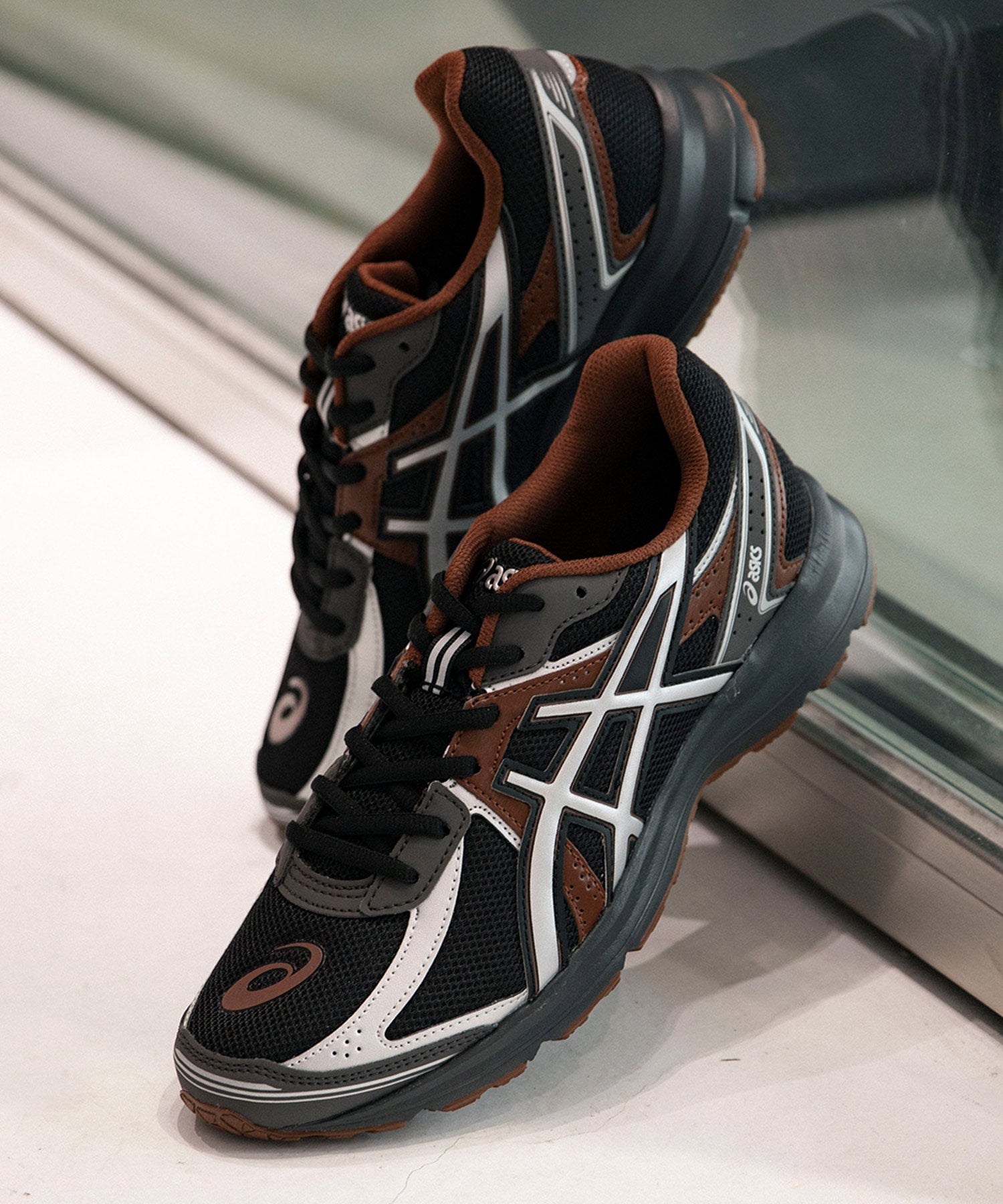 新品 28cm Asics ジョグ100 S Jog JOG 100S | BLACK/PURE SILVER | スポーツスタイル メンズ