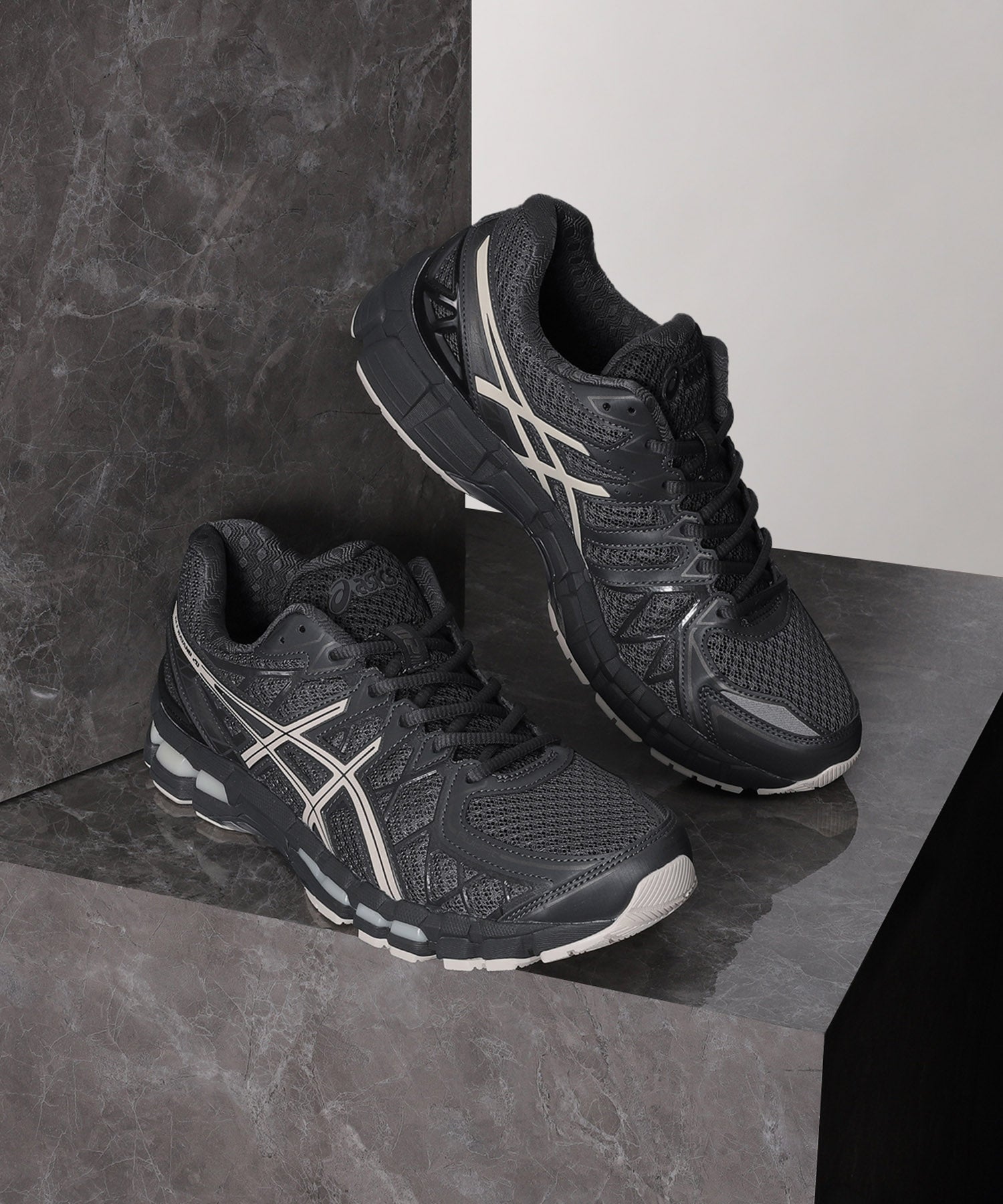 GEL-KAYANO 20