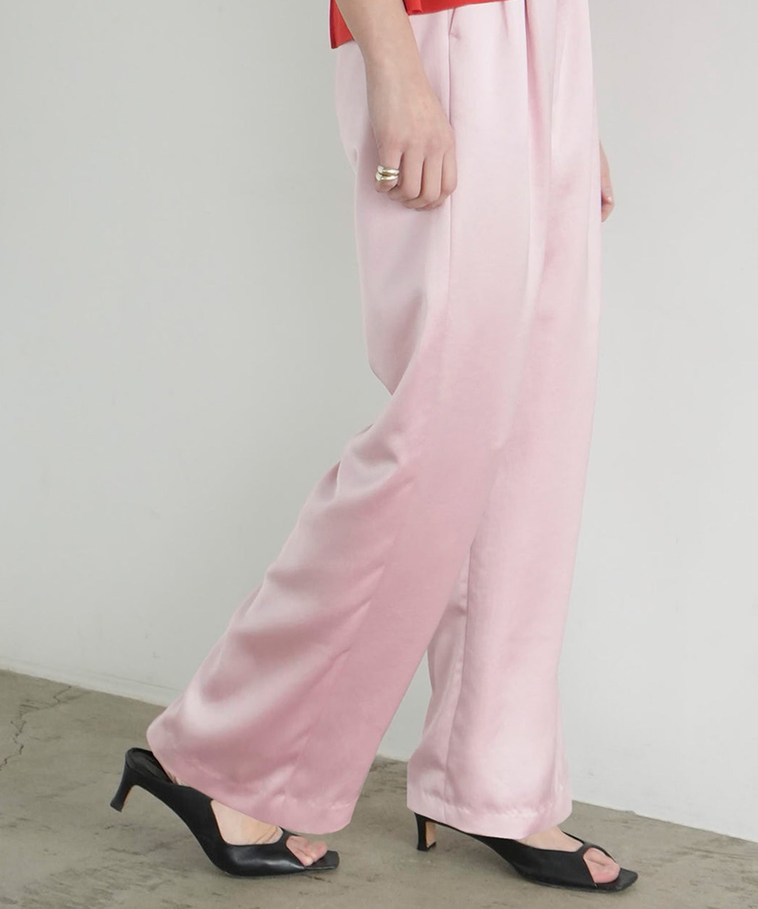 SATIN TUCK PANTS