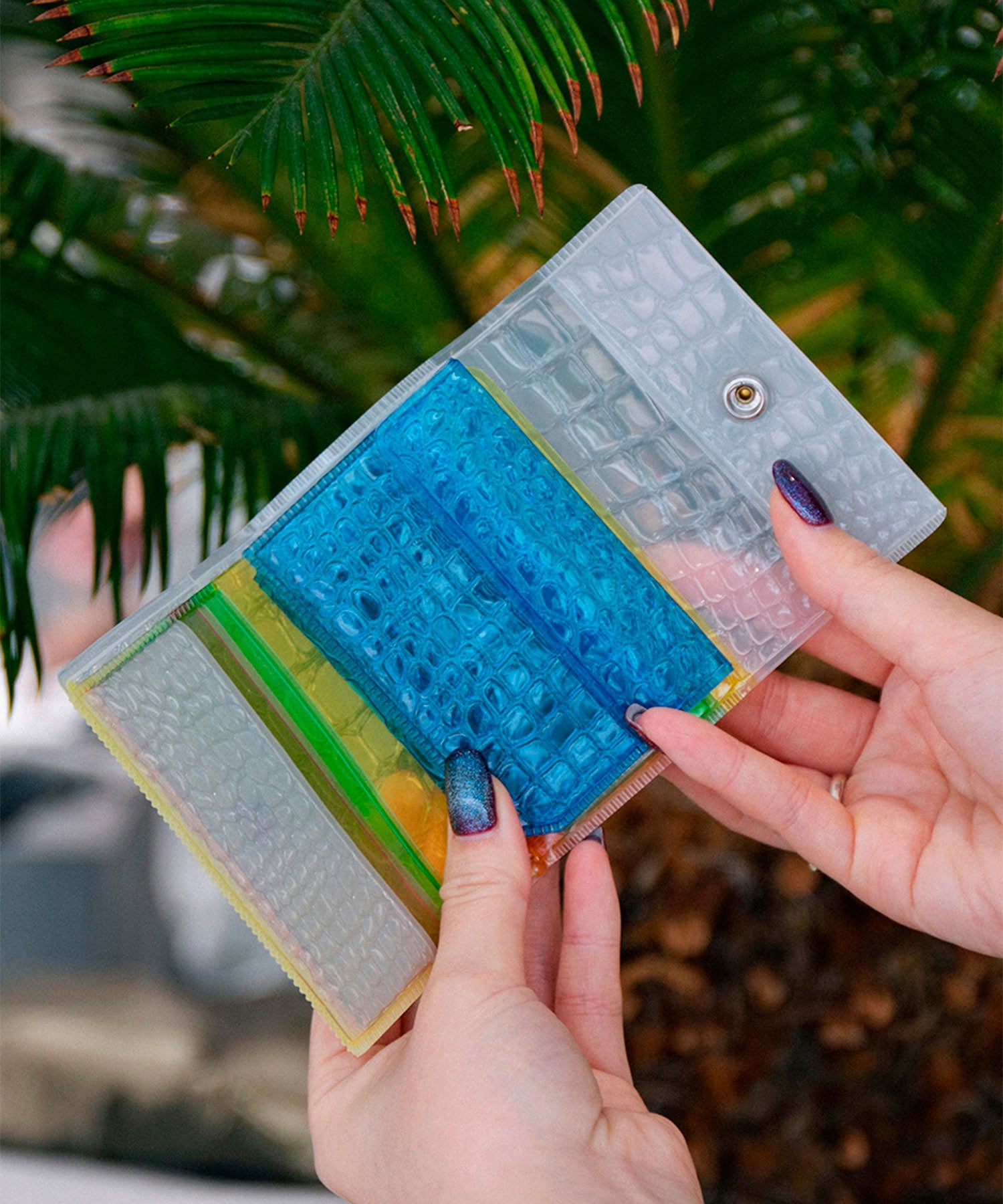 nothing to hide apple mini wallet