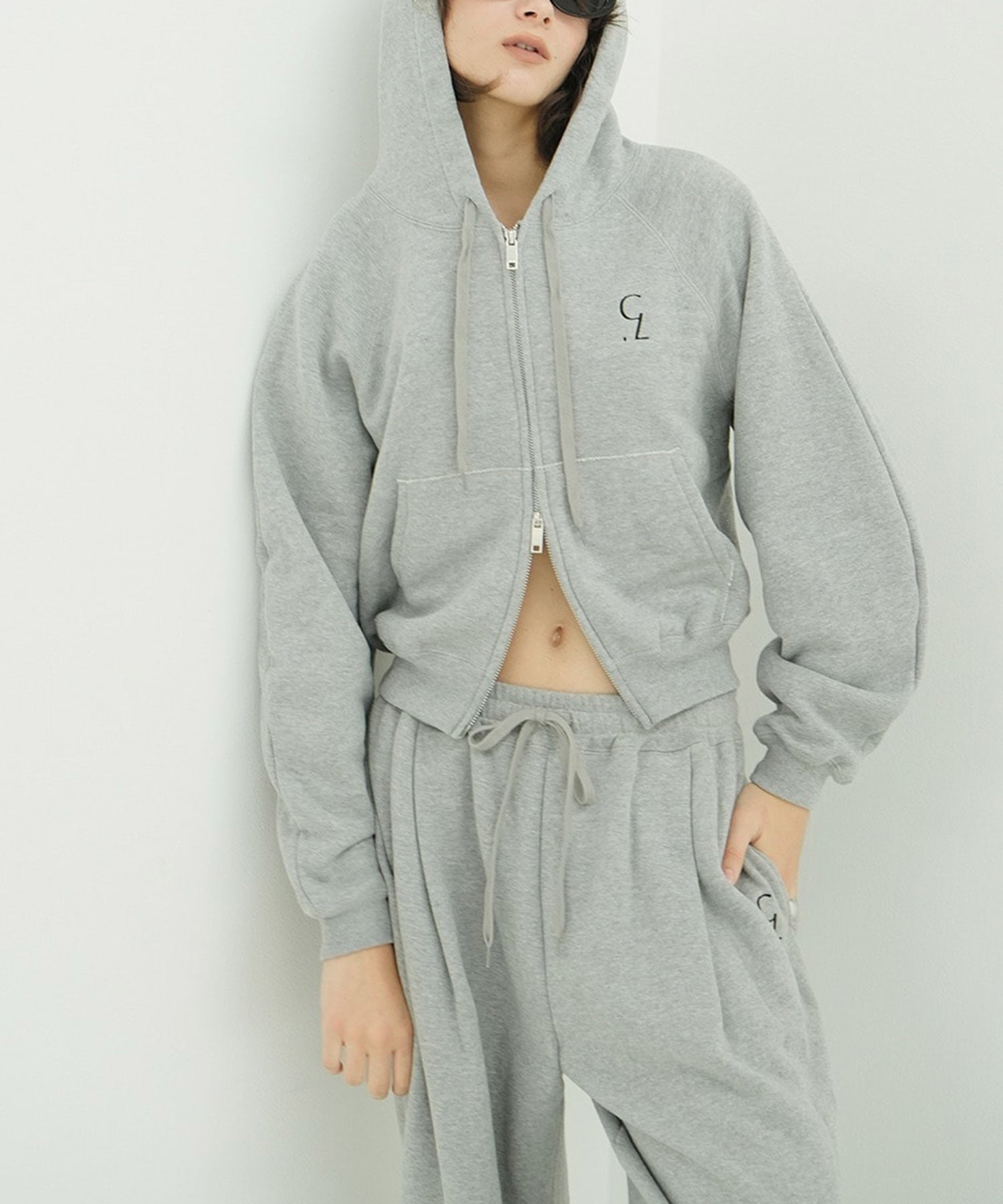 LOGO COMPACT ZIP UP HOODIE - CLANE (クラネ) - tops (トップス