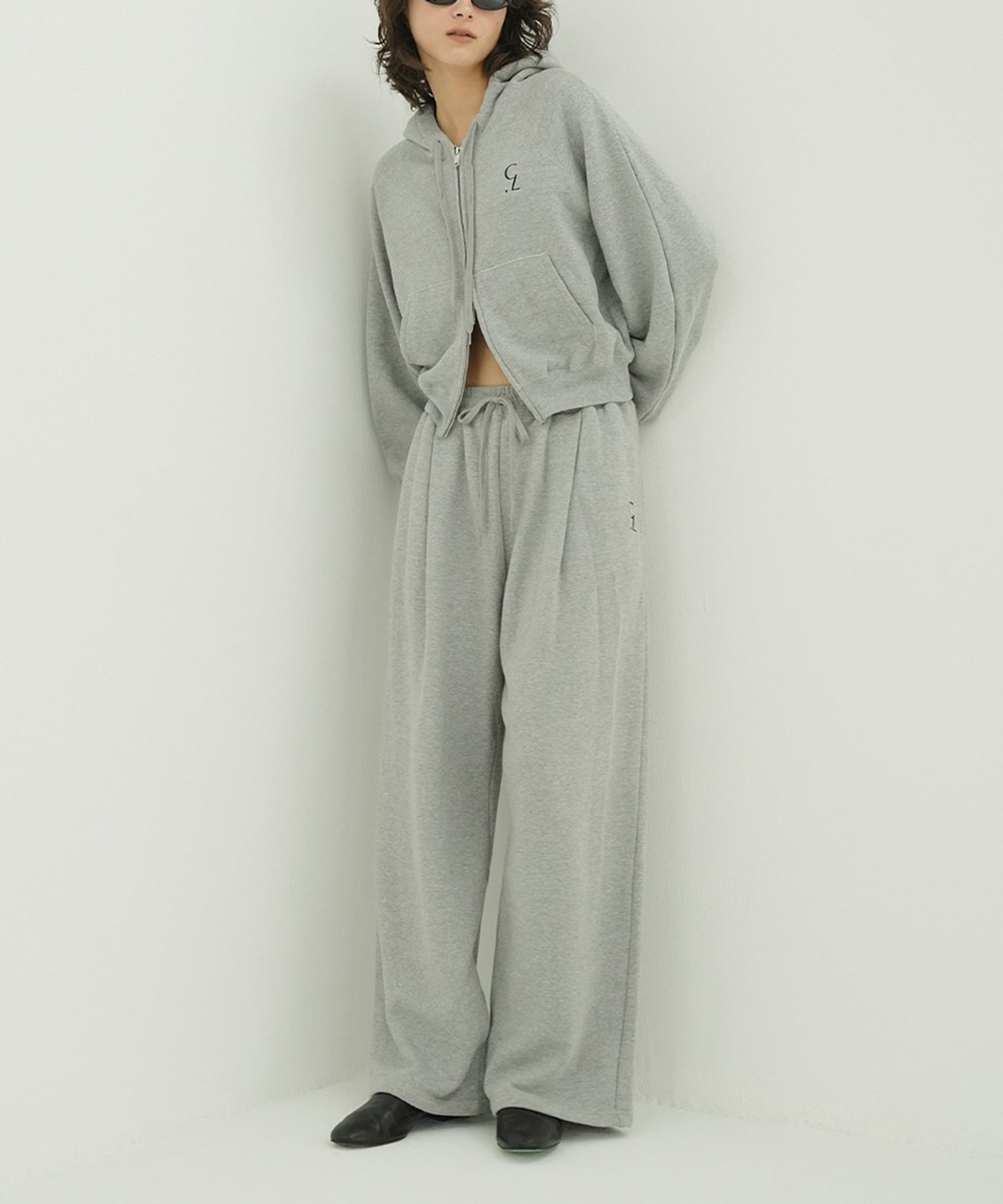 LOGO SWEAT TUCK WIDE PANTS