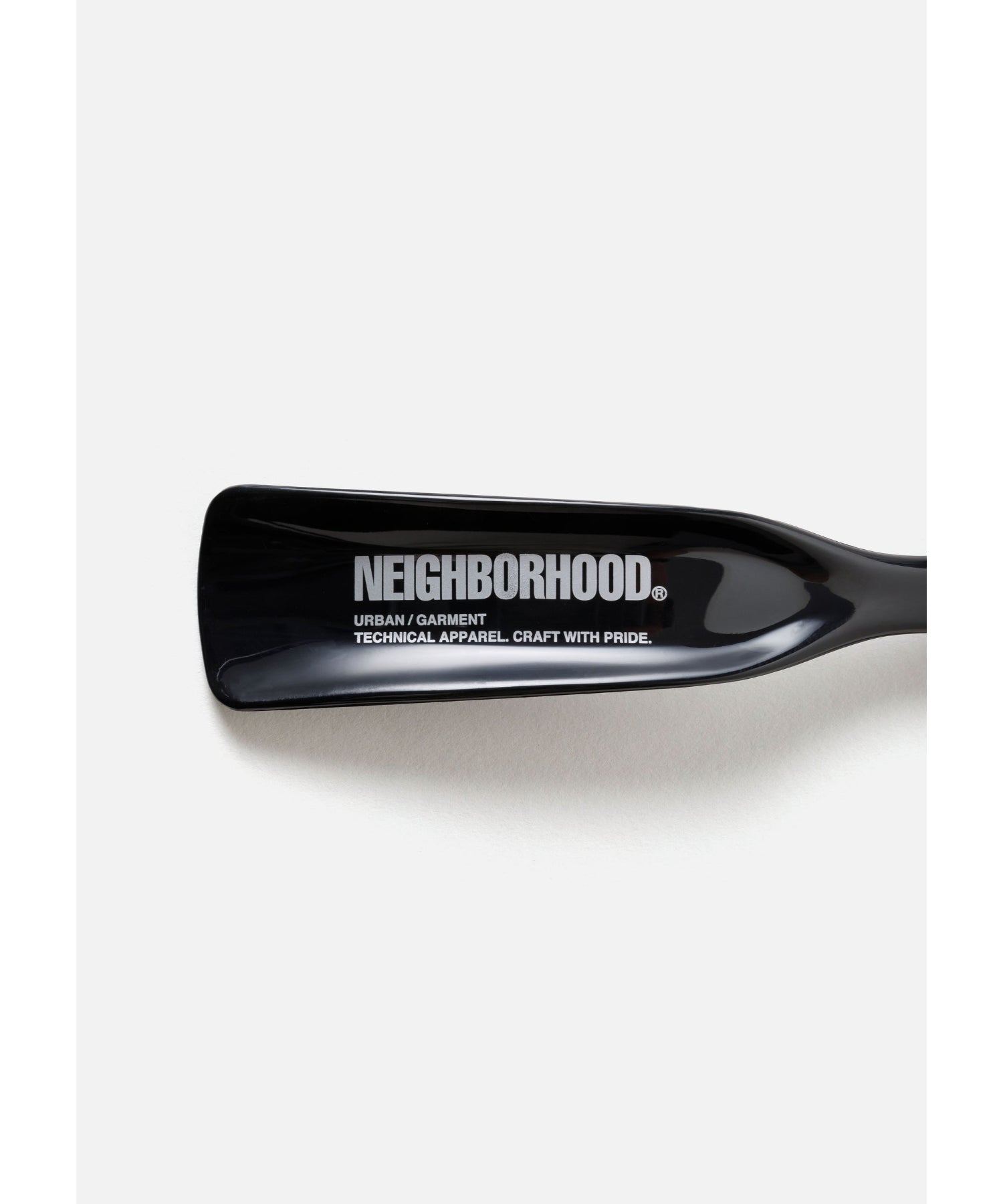 SHOEHORN