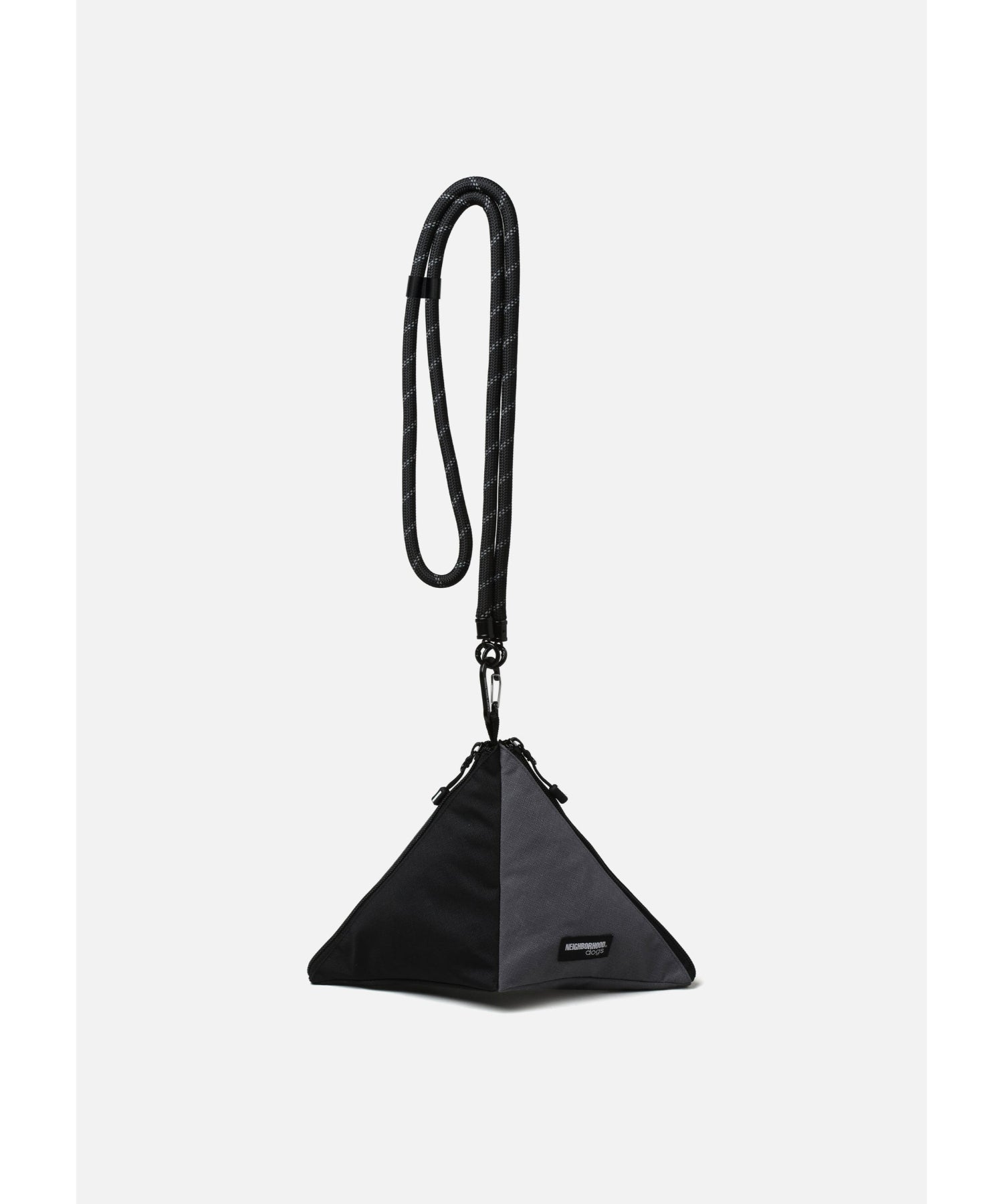DOG TRIANGLE POUCH