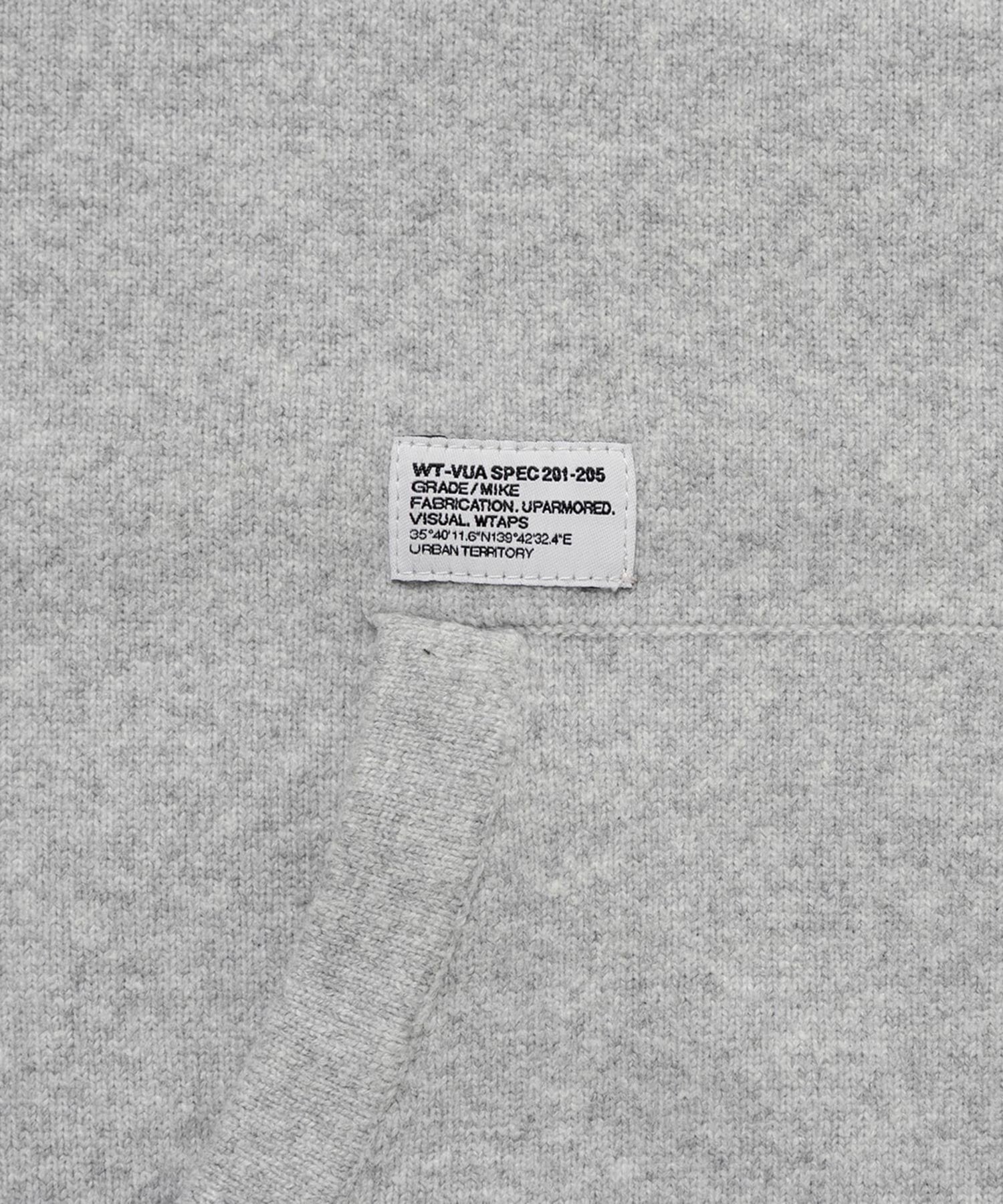 HOODIE / SWEATER / NYCO