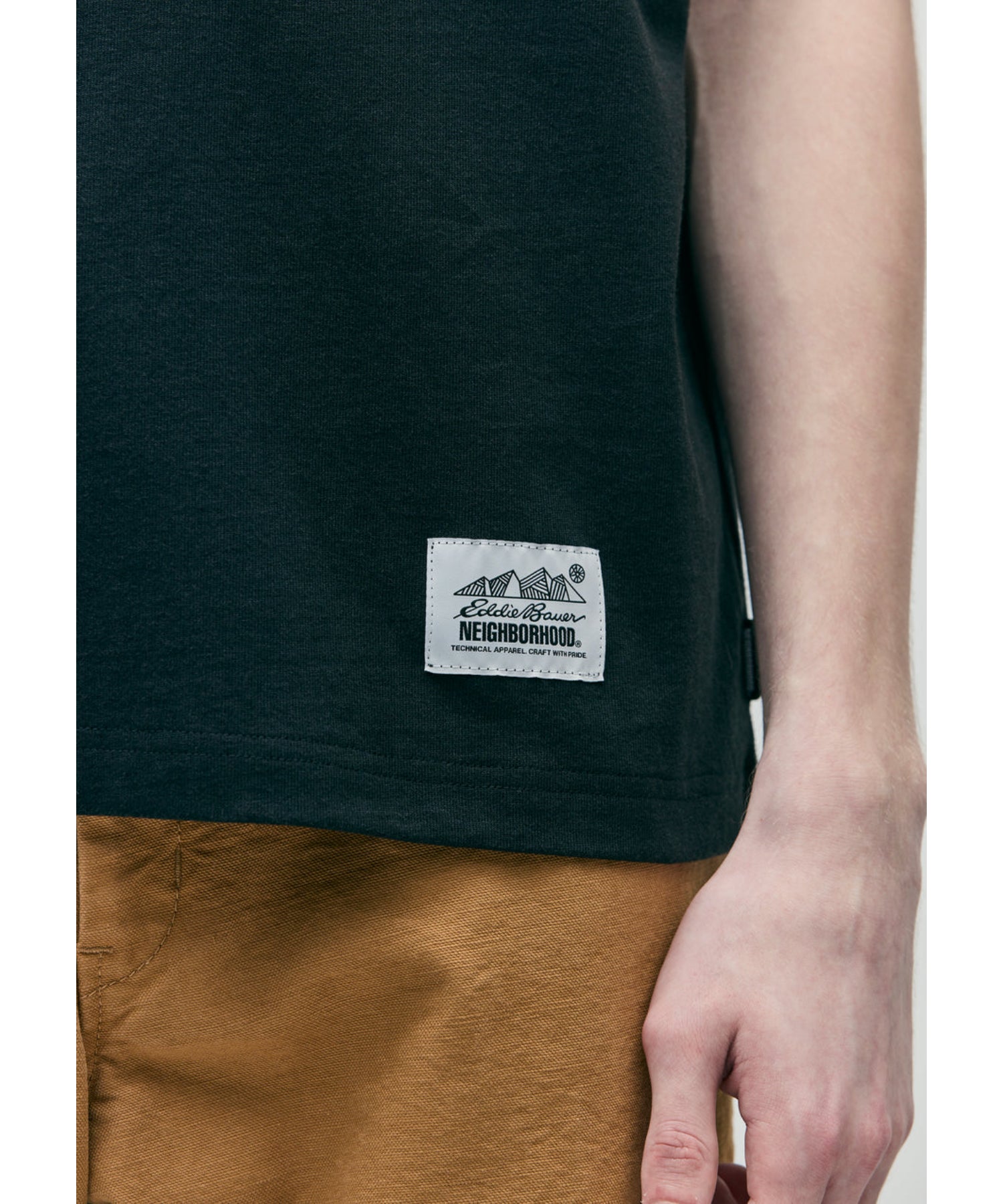 NH X EDDIE BAUER . CLASSIC CREWNECK SS