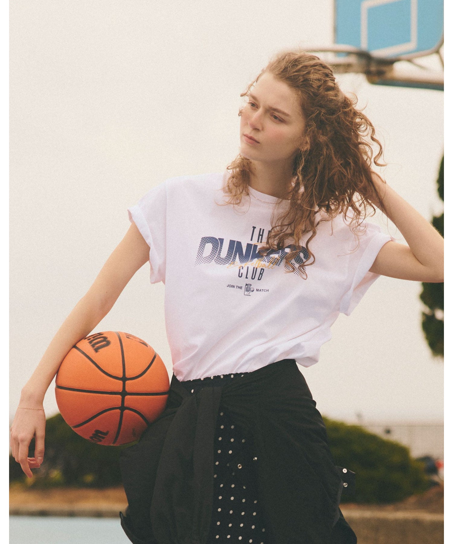 BASKETBALL TEAM TEE