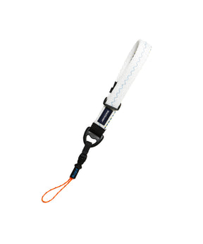 MOORING STRAP TAKES HANDS