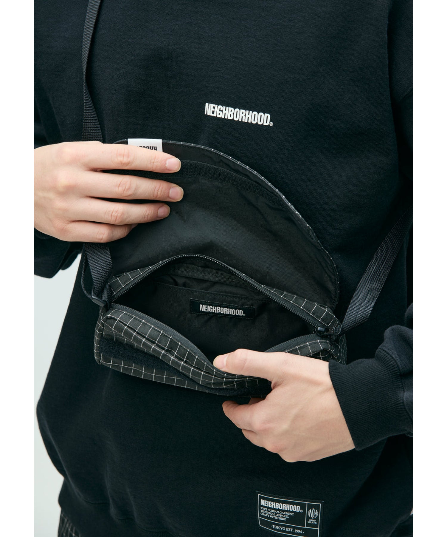 REFLECTIVE MINI SHOULDER BAG