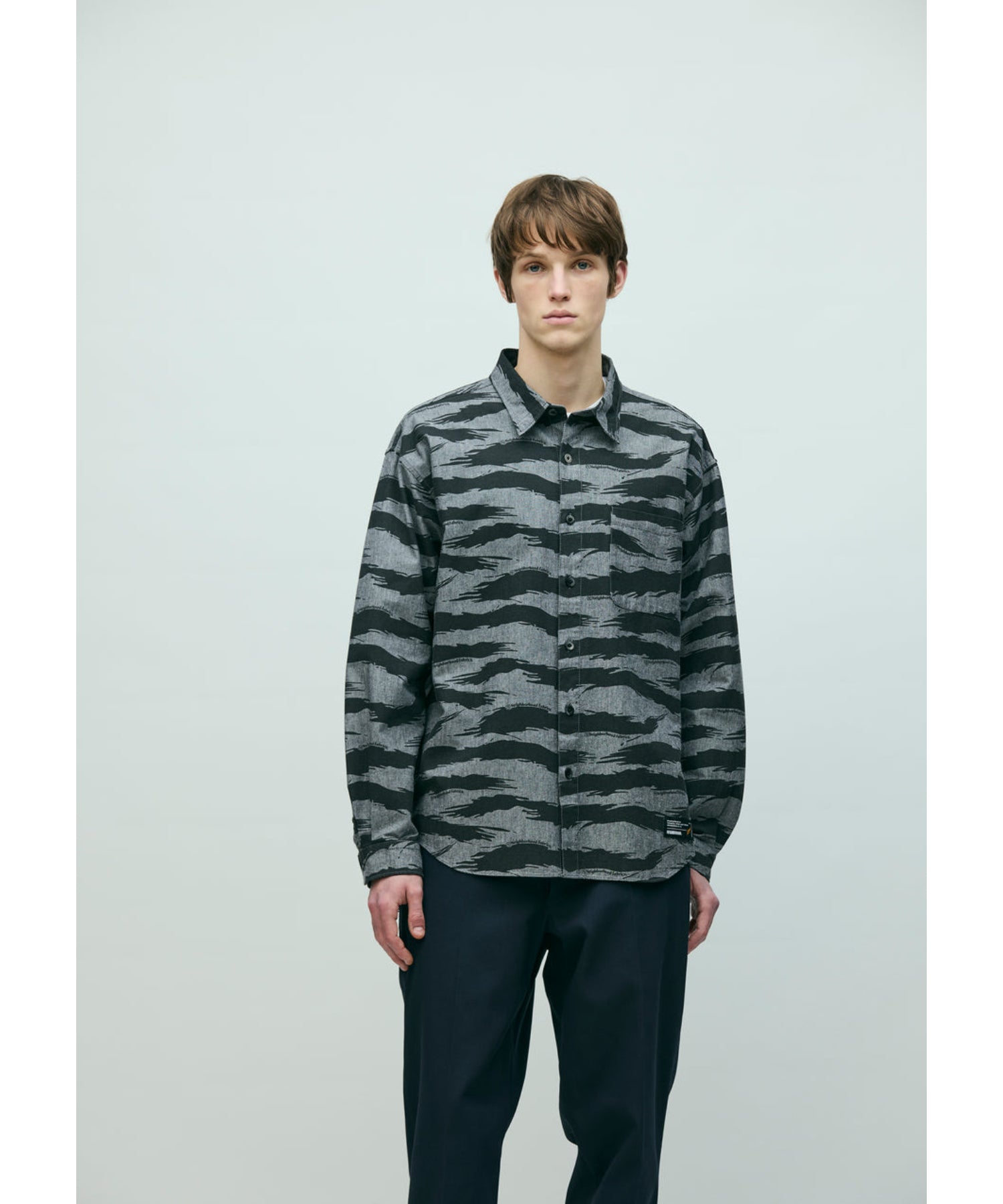 CAMO PATTERN CHAMBRAY SHIRT LS