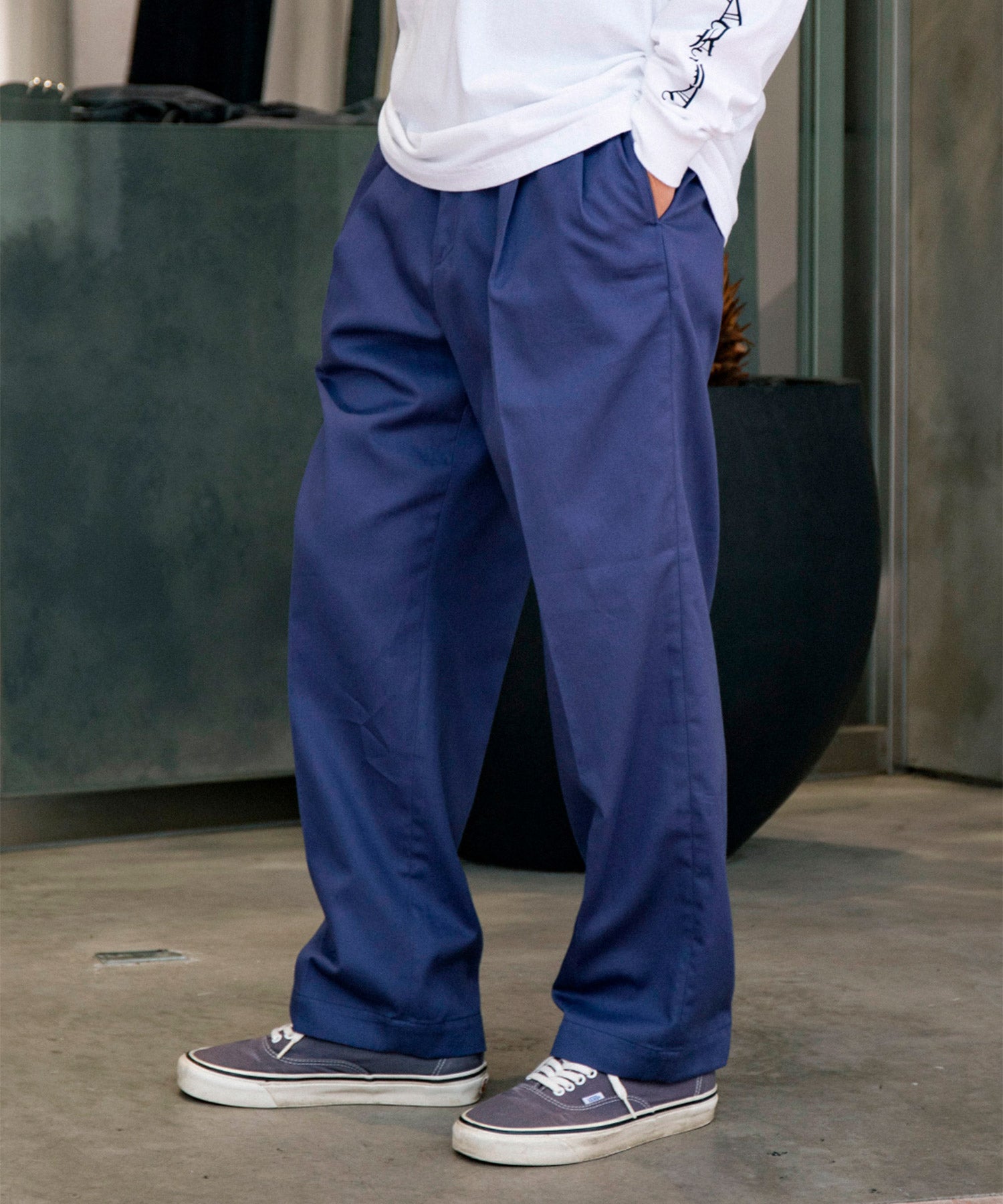 DOUBLE PLEATED CHINO TROUSERS