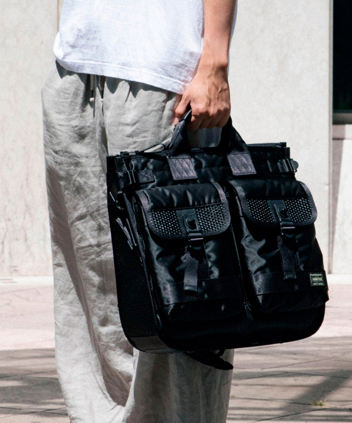 BOUNCE HELMET TOTE BAG