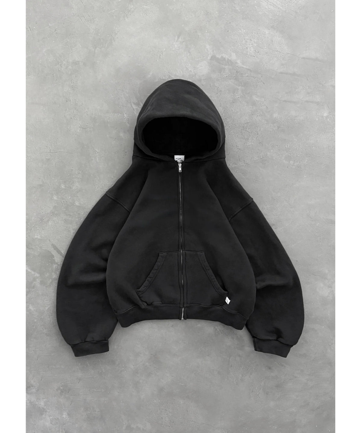 ZIP-UP HOODIE