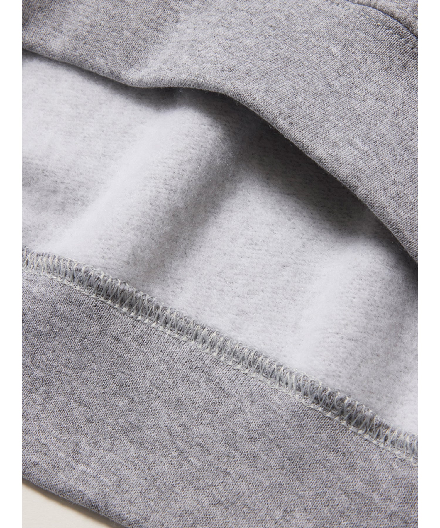 REFLECTIVE LOGO CREWNECK