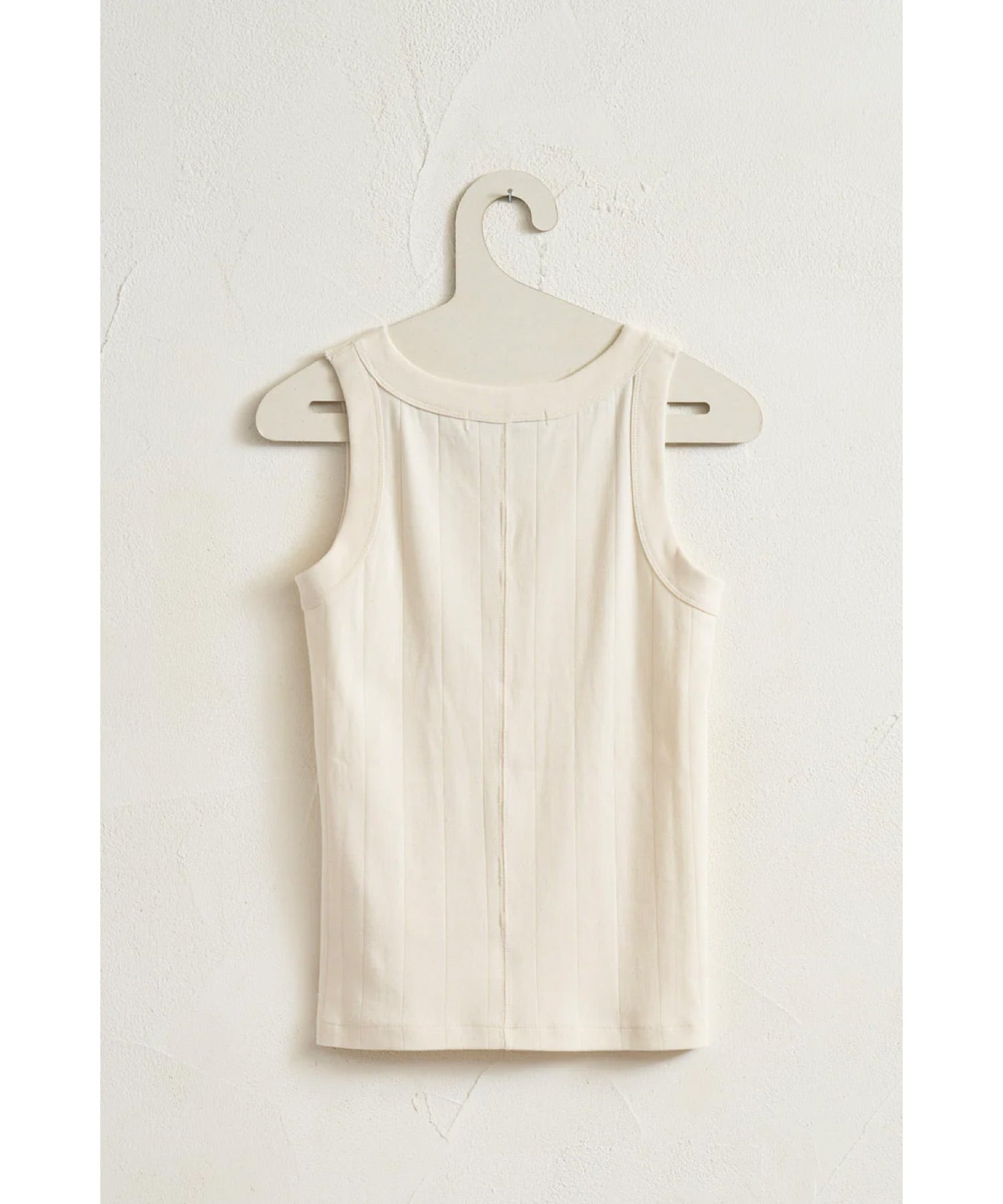 OMIT RIB TANK