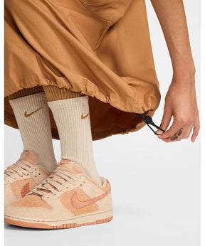 Wmns NSW Essential Midrise Woven Cargo Midi Skirt