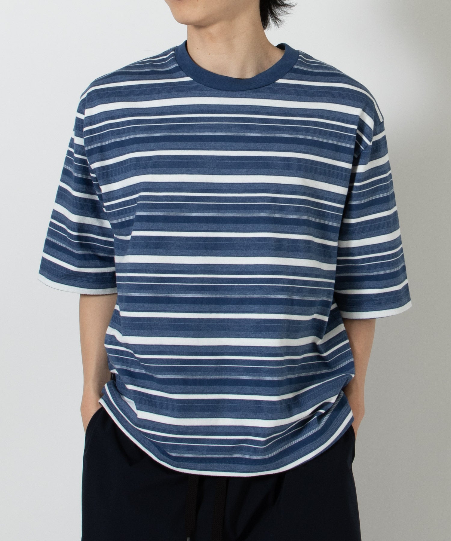 T SHIRT B