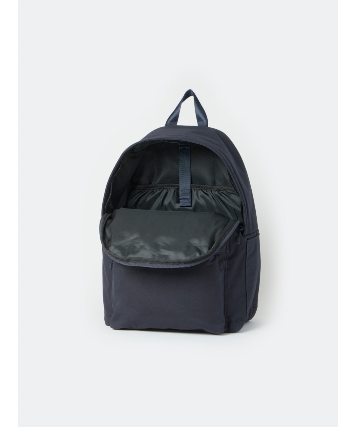 TECH ALL WEATHER DAYPACK