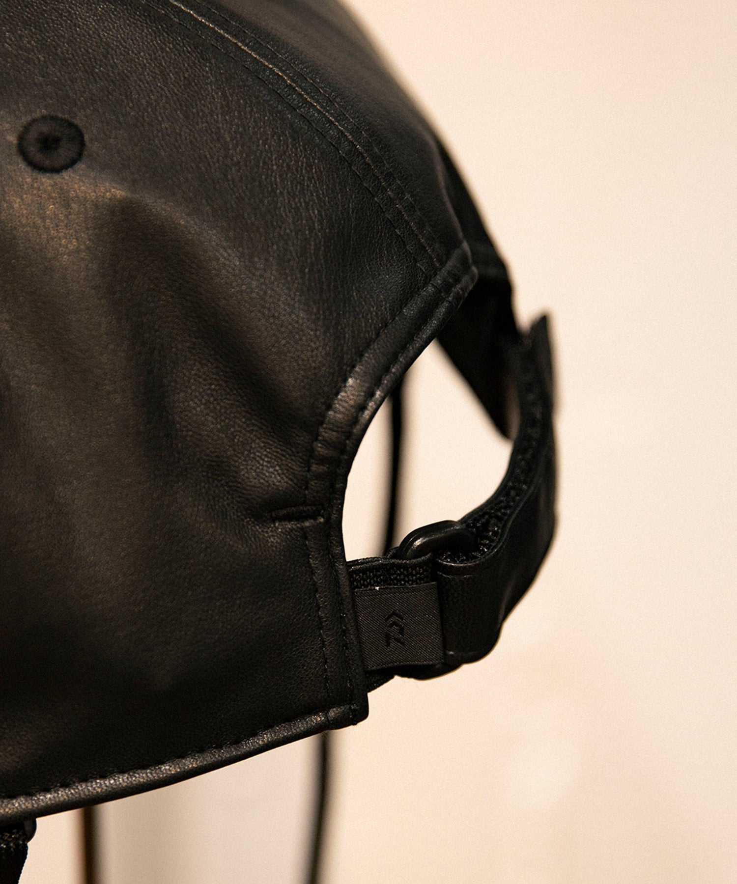 TECH SYNTHETIC SKIN CAP