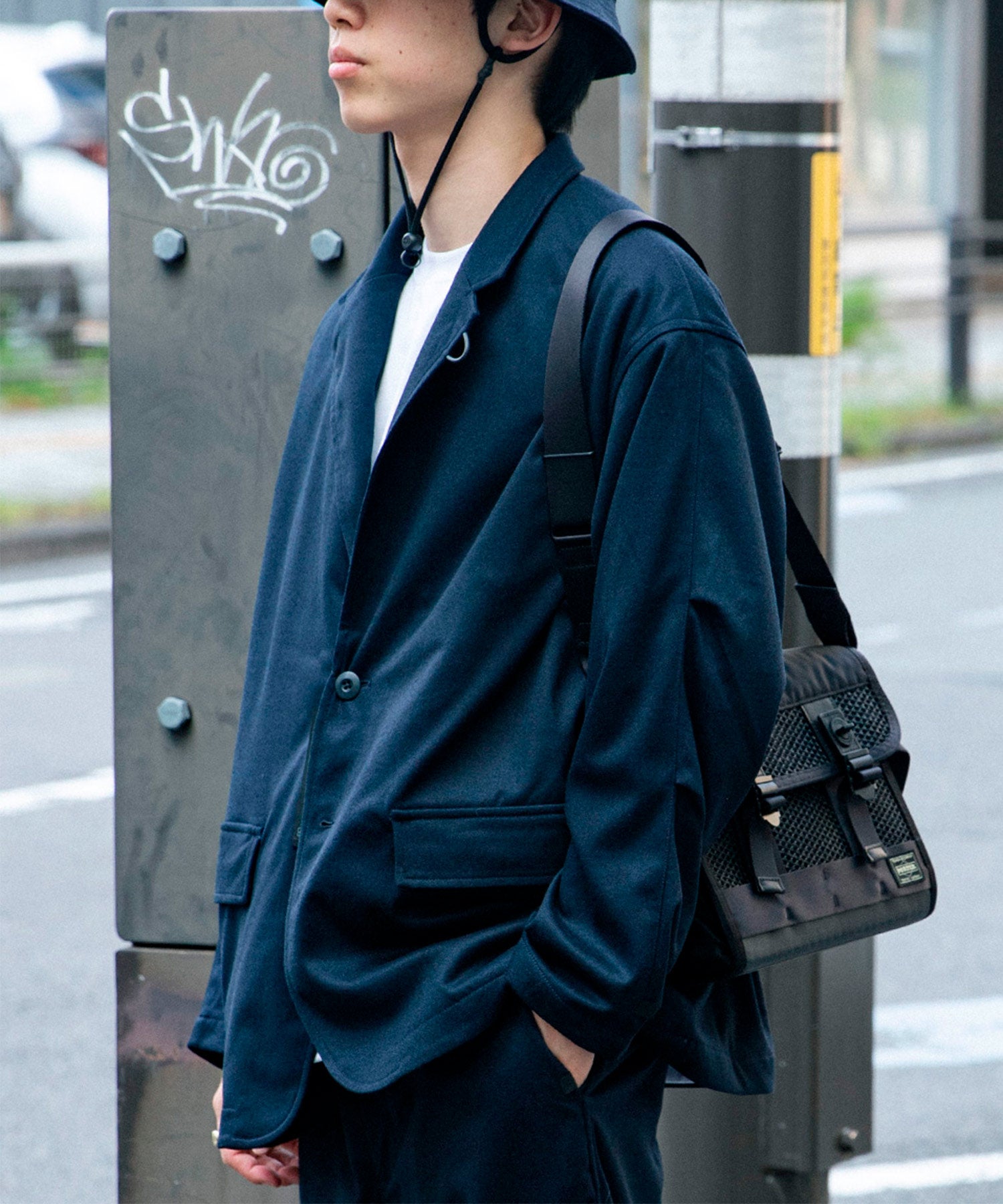BOUNCE SHOULDER BAG