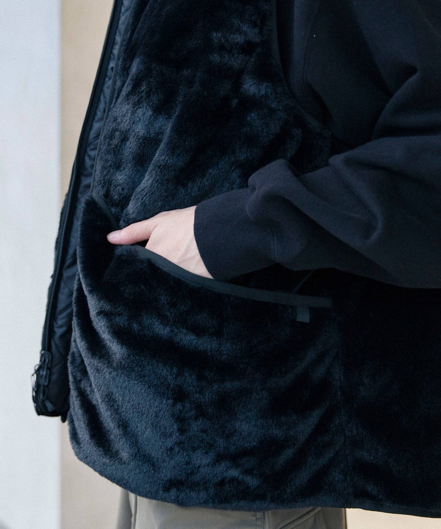 TECH REVERSIBLE BRITISH HUNTER FUR VEST