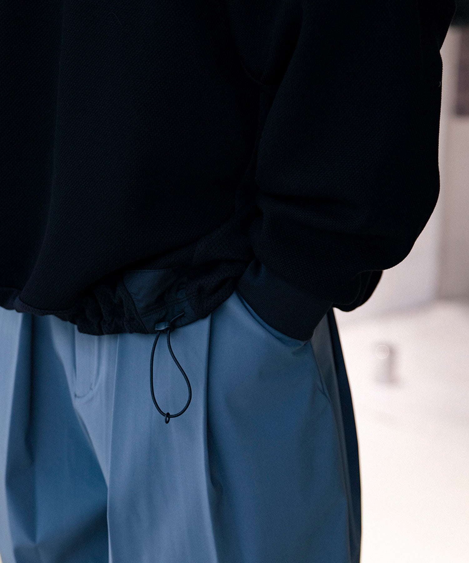 8 TUCK TAPERED PANTS