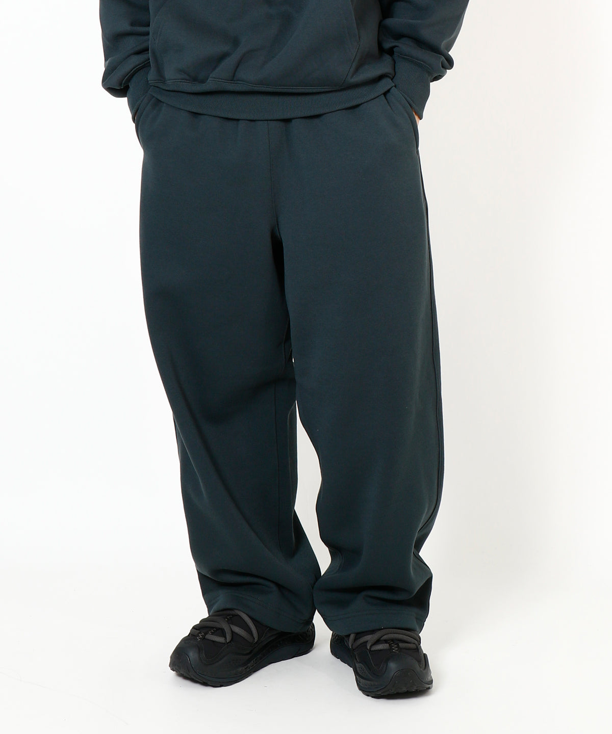 TECH SWEAT PANTS