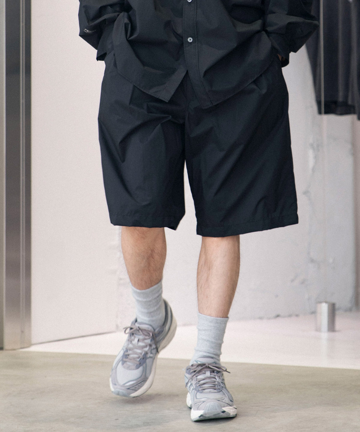 TECH TRAVEL SHORTS