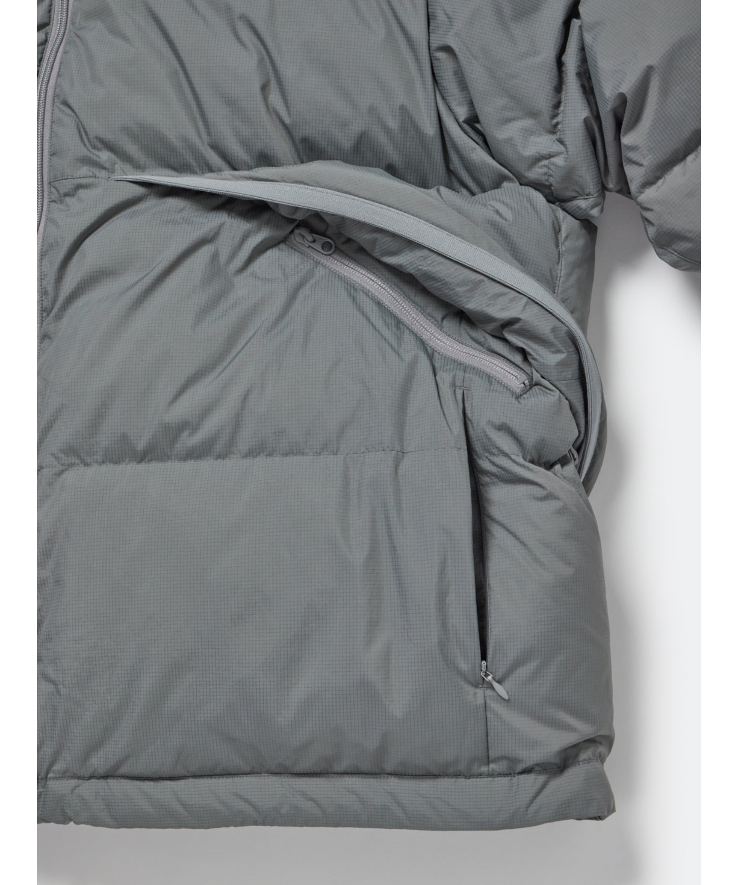 TECH ALPINE DOWN PARKA