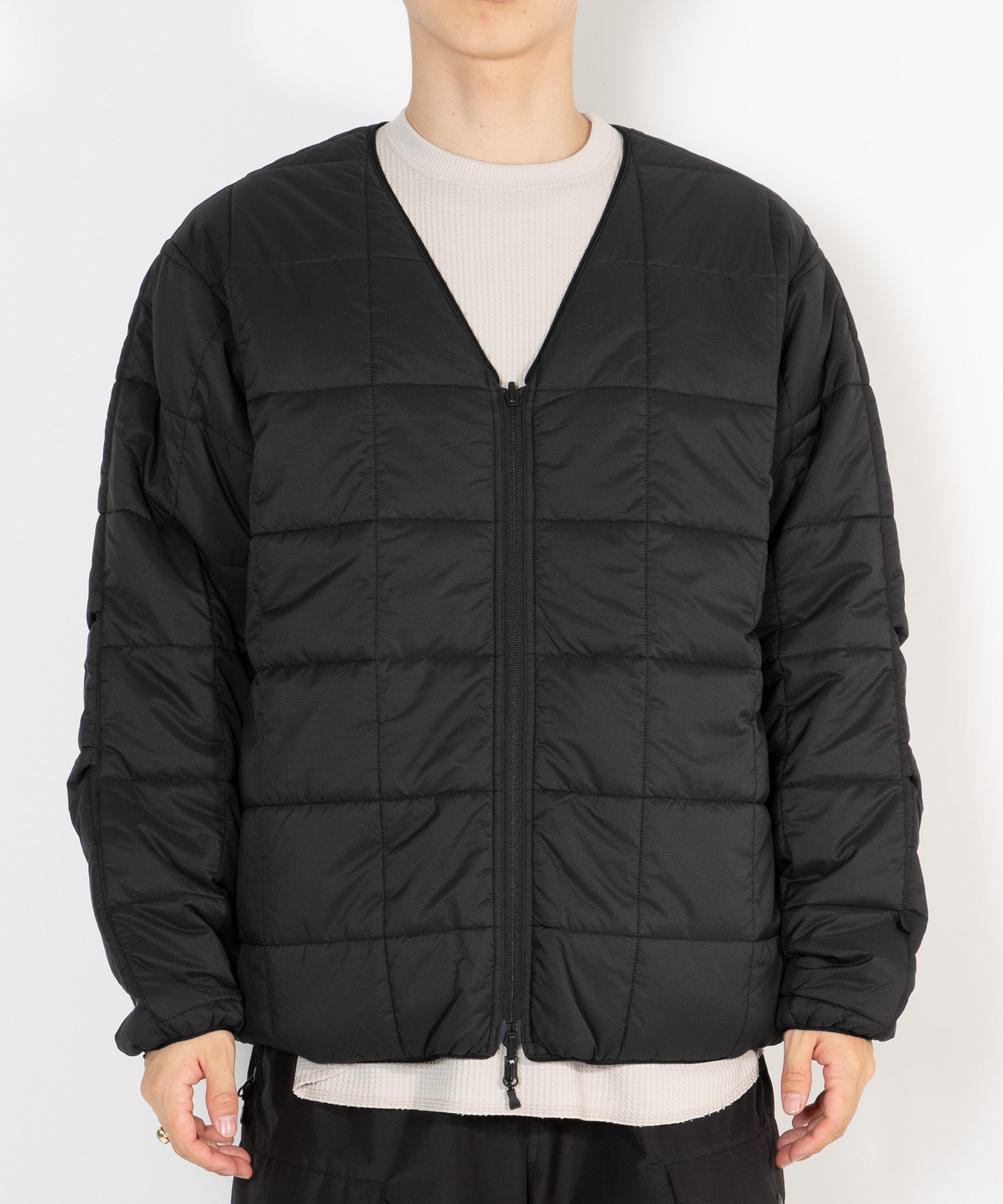 TECH PERTEX REVERSIBLE HIKER CARDIGAN <3M撥⽔中綿> - DAIWA PIER39