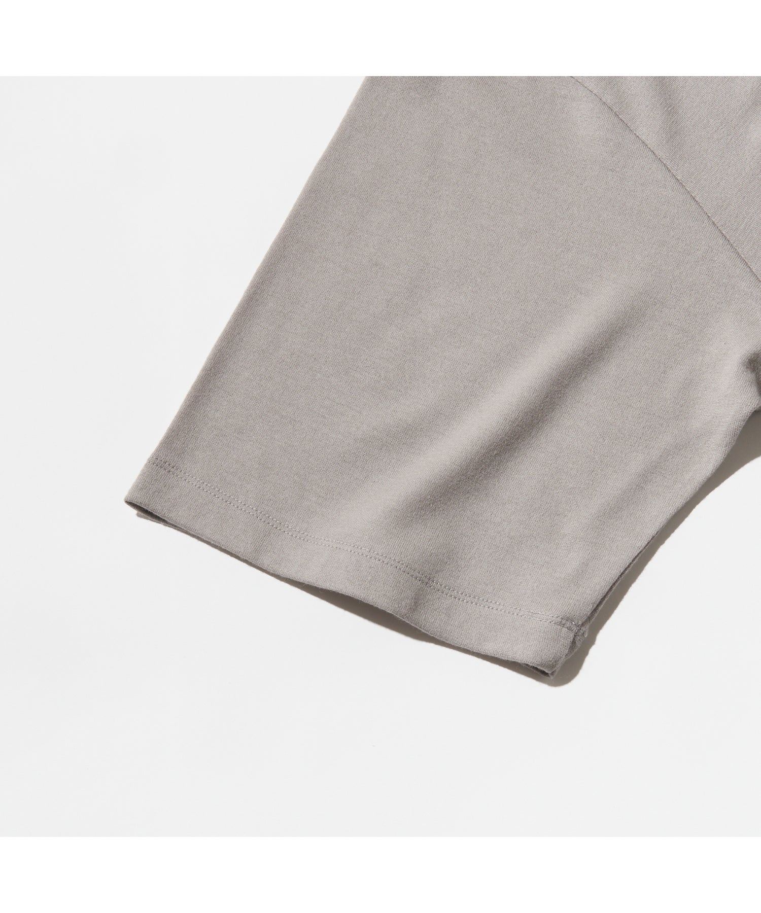 T SHIRT C