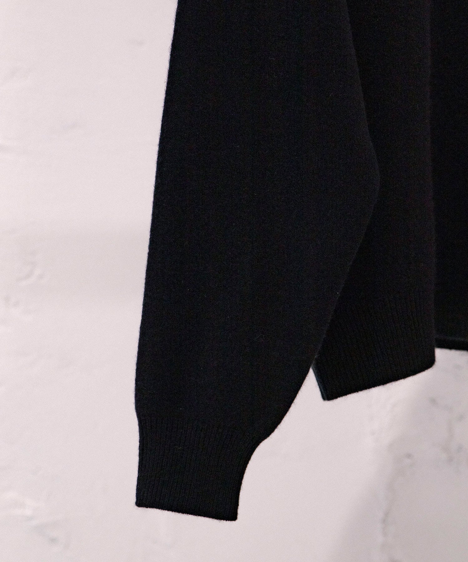 ラムズウール クルーネックニット