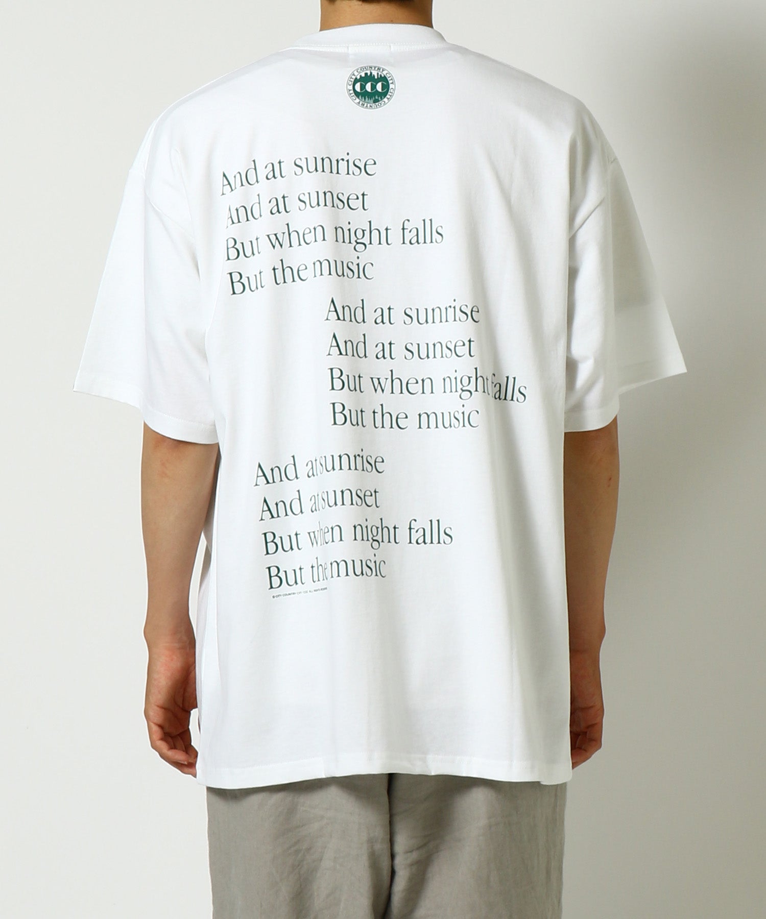 COTTON POCKET T-SHIRTS_Cascades of colour
