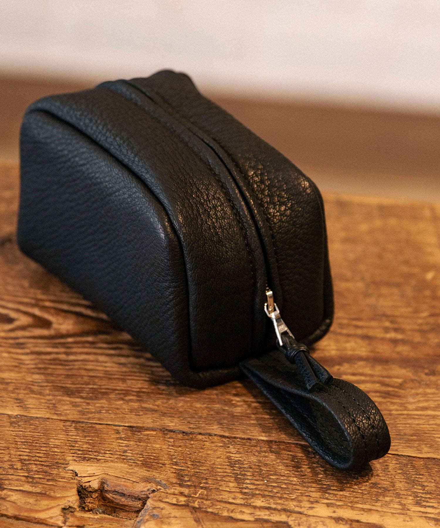 SQUARE POUCH